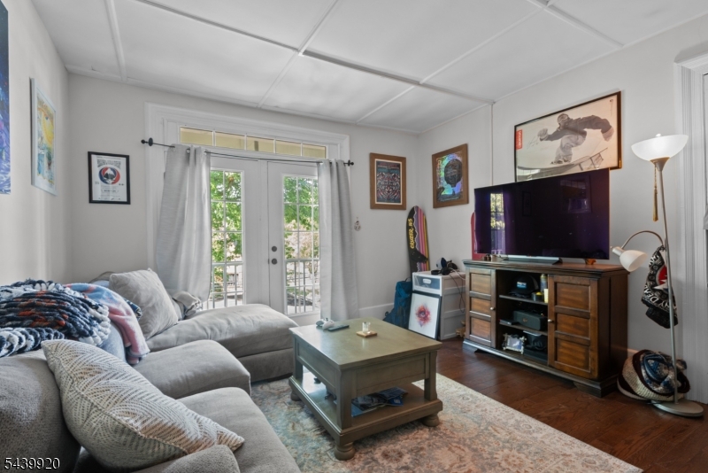 1 Franklin Pl