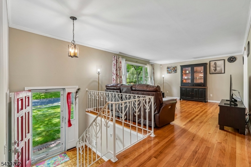 55 Sagamore Dr
