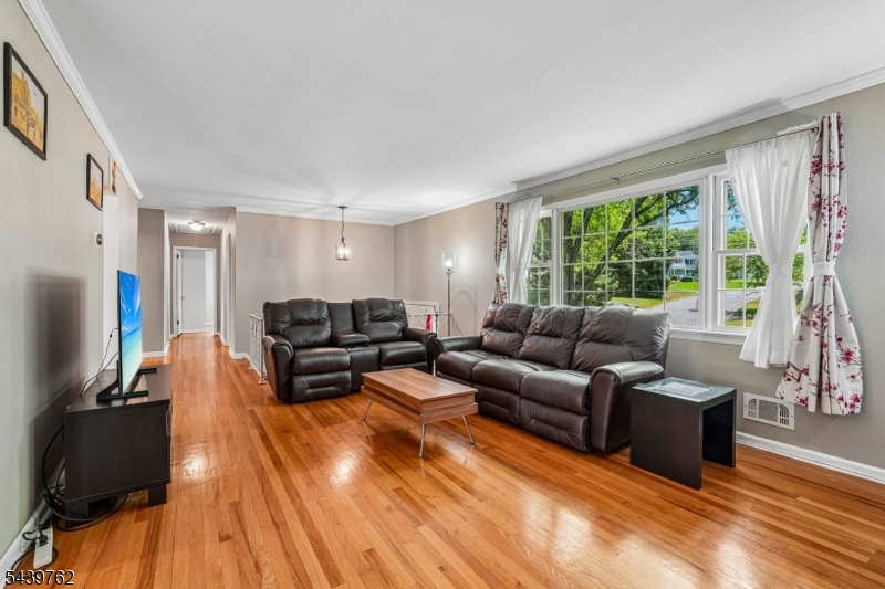 55 Sagamore Dr