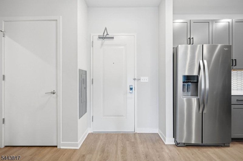 175 Morris St 309