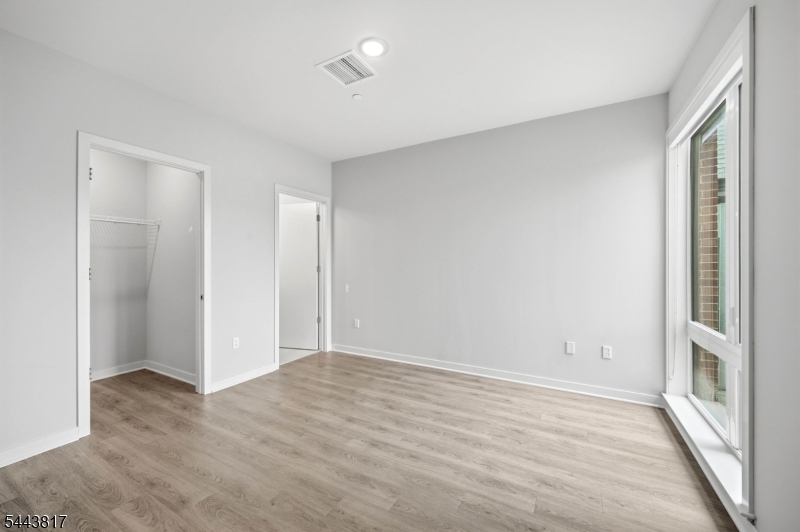 175 Morris St 309