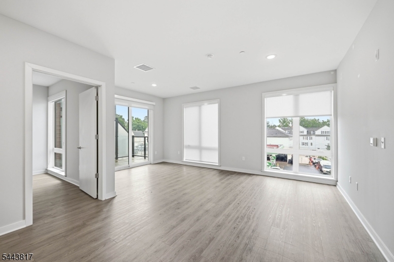 175 Morris St 309