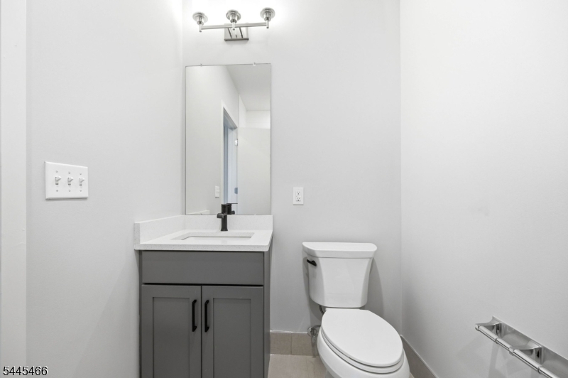 175 Morris St 408