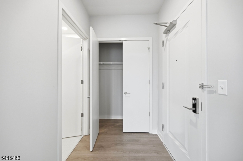 175 Morris St 408