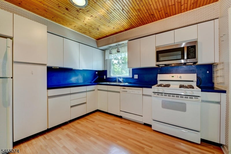224 Crown Rd