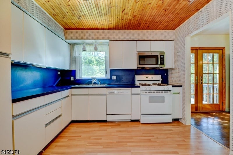 224 Crown Rd
