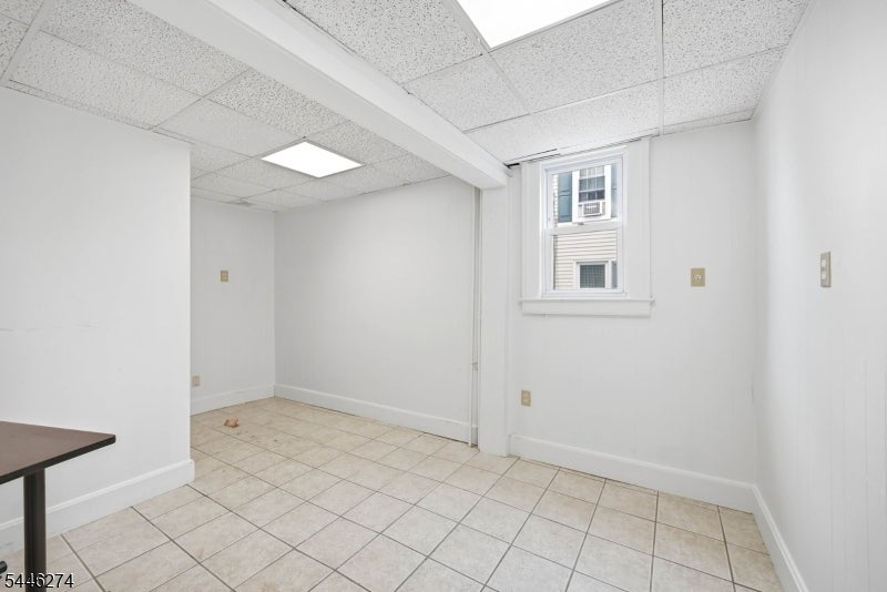 98 Maple Ave