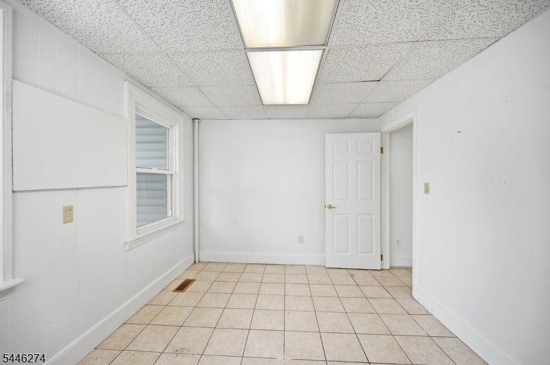 98 Maple Ave