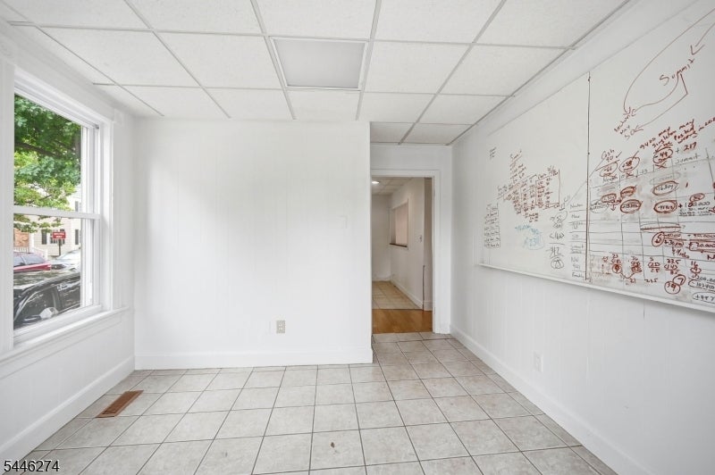 98 Maple Ave