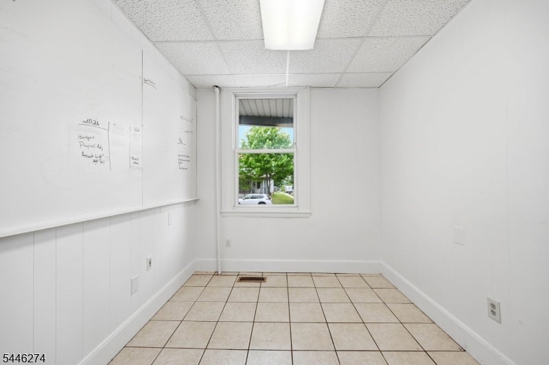 98 Maple Ave