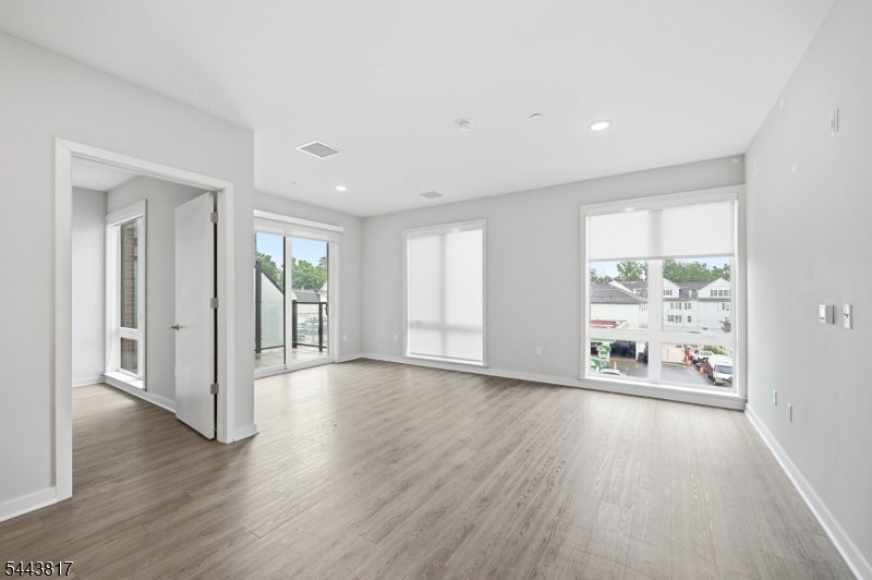 175 Morris St 328