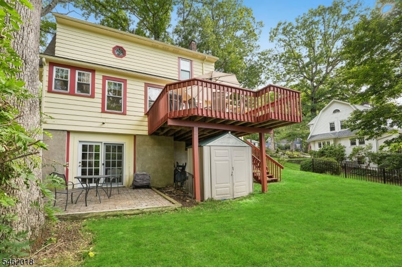 21 Midland Dr