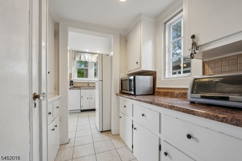 21 Midland Dr
