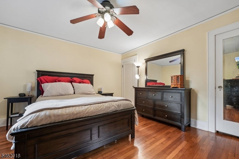 21 Midland Dr