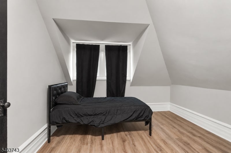 1 Franklin Pl