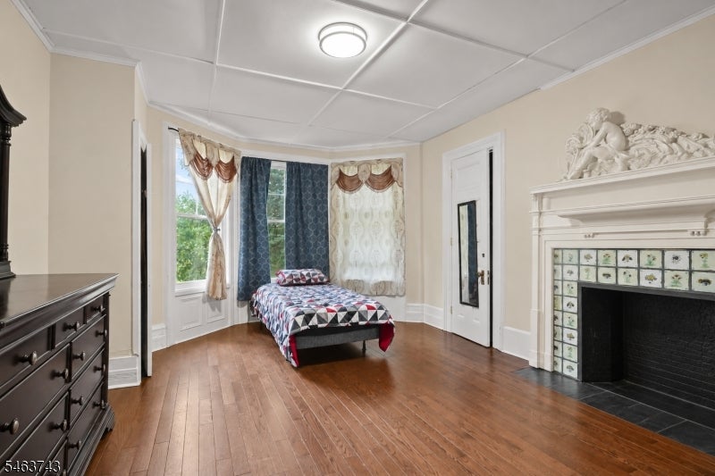 1 Franklin Pl