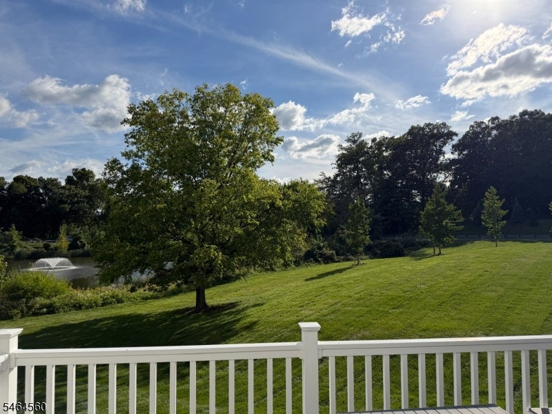 6 Lee Dr