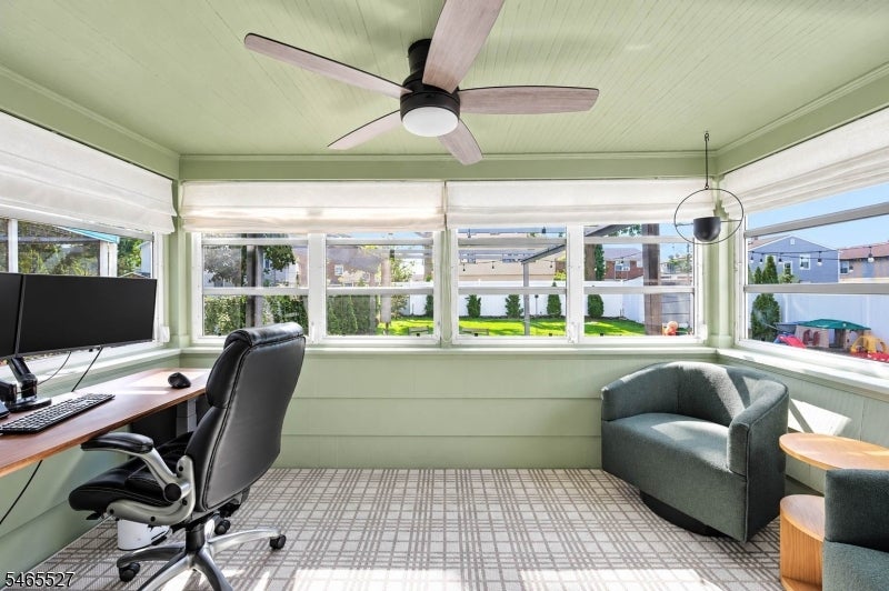 2766 Larchmont Rd