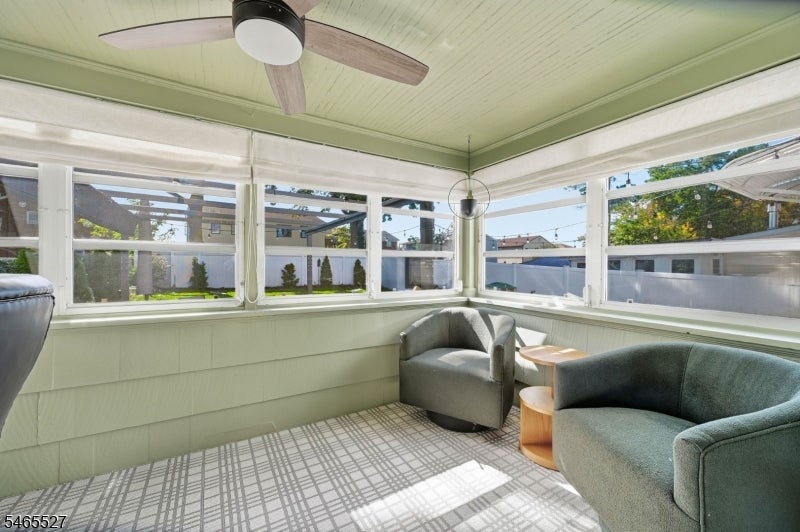 2766 Larchmont Rd