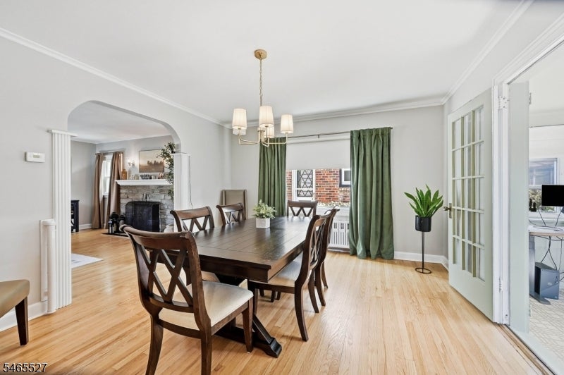 2766 Larchmont Rd