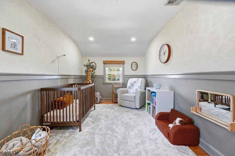 2766 Larchmont Rd