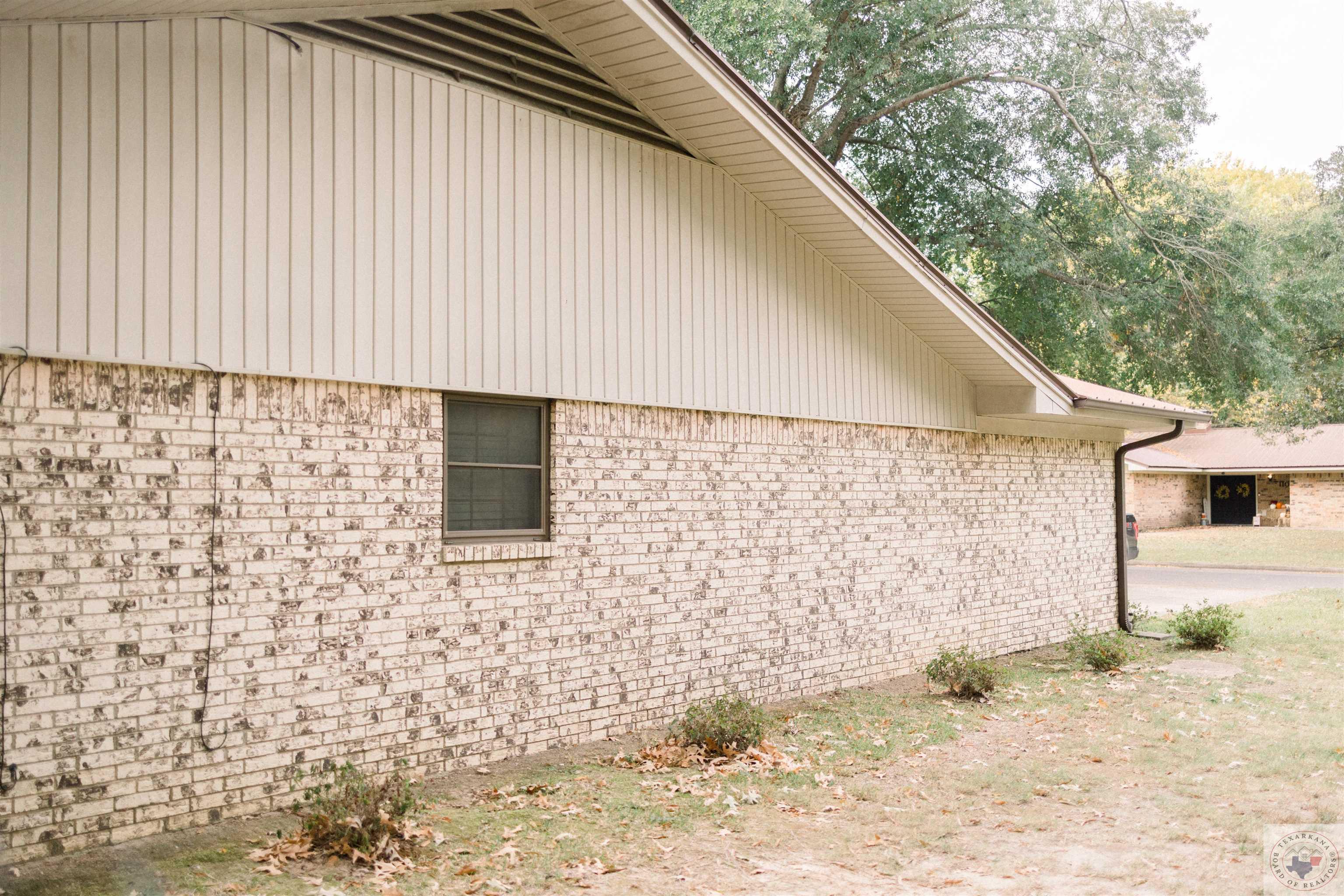 111 Shumaker Dr