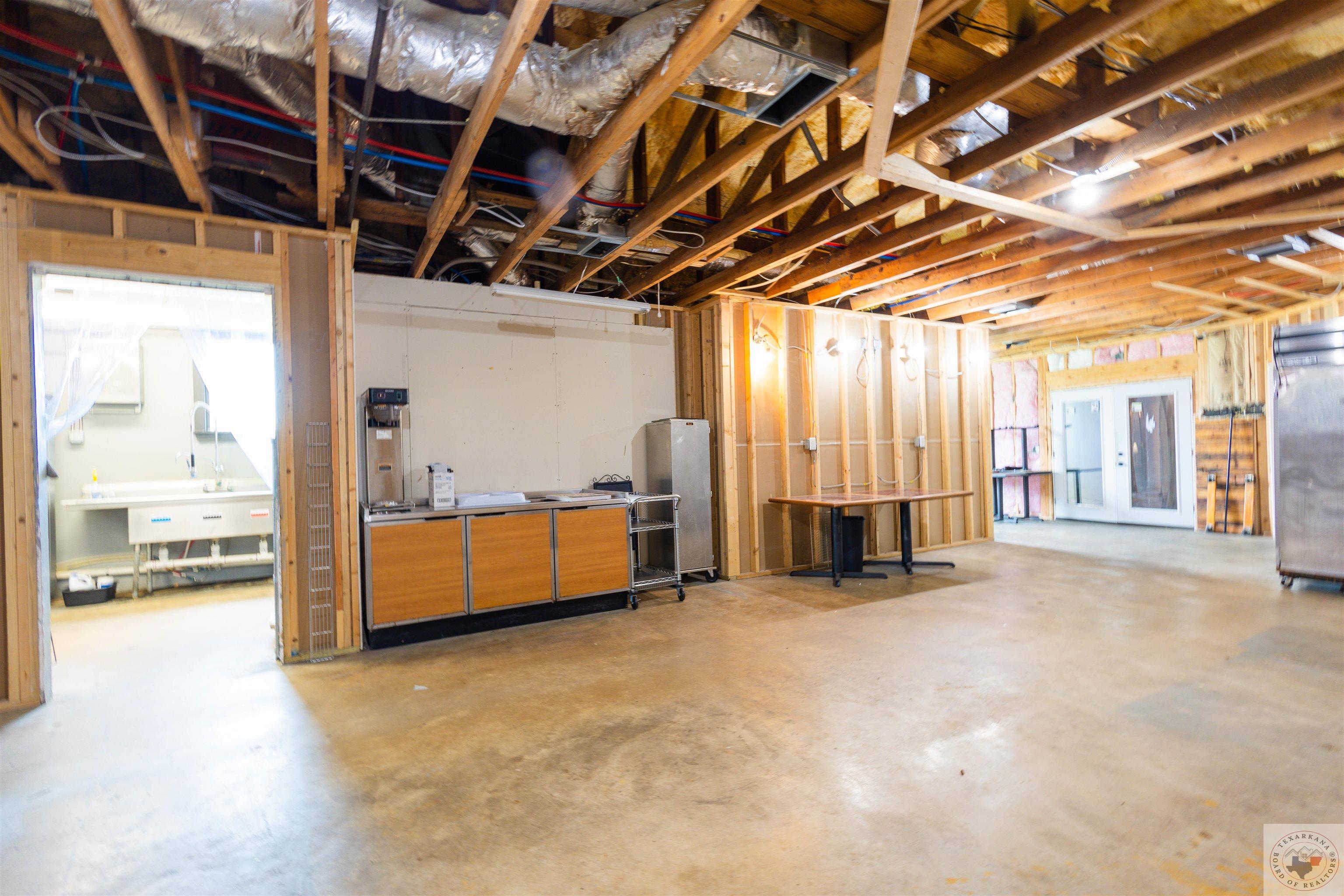 136 N Runnels