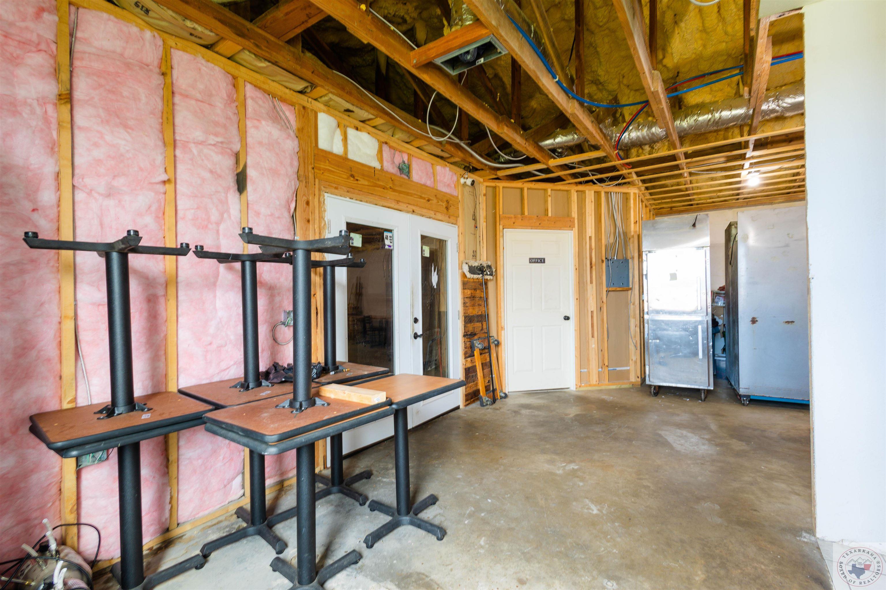 136 N Runnels