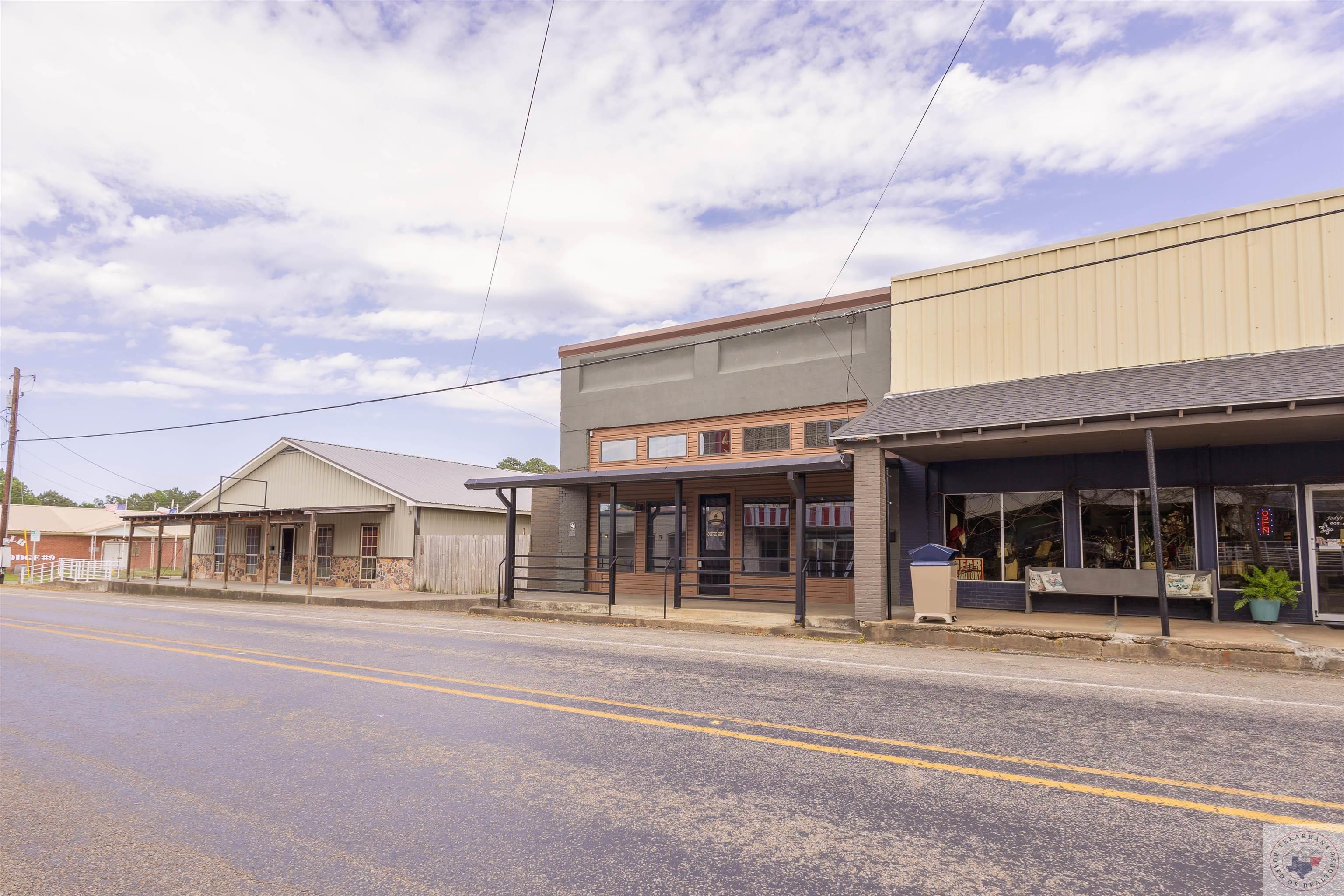 136 N Runnels