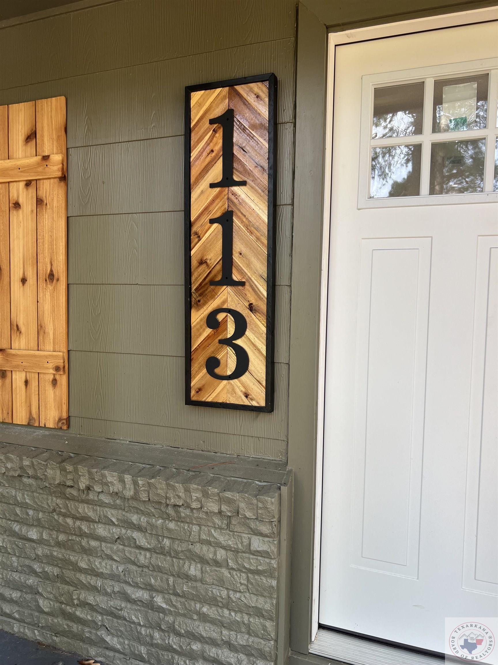 113 Arnold Lane
