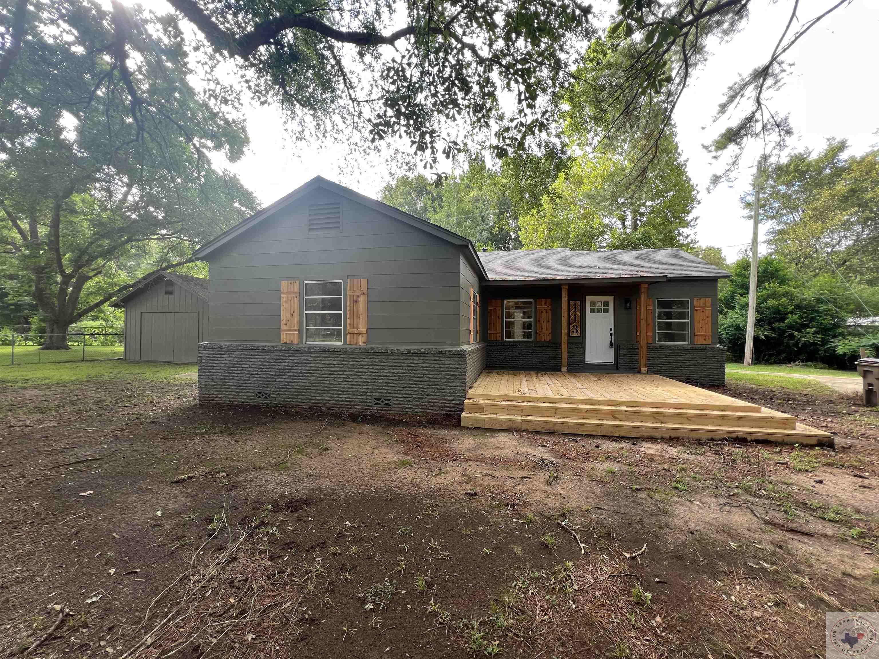 113 Arnold Lane