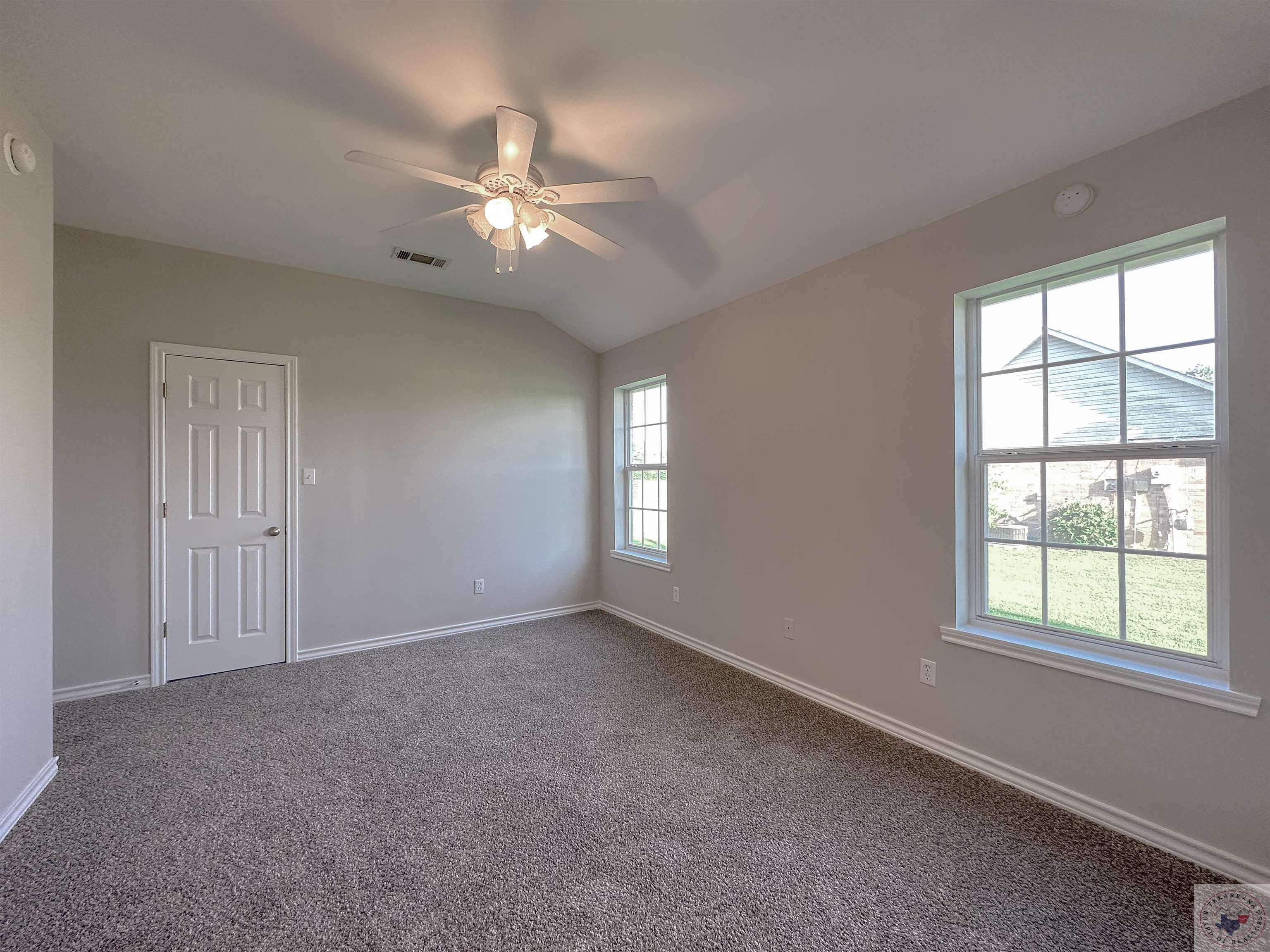 210 Bermuda Pl