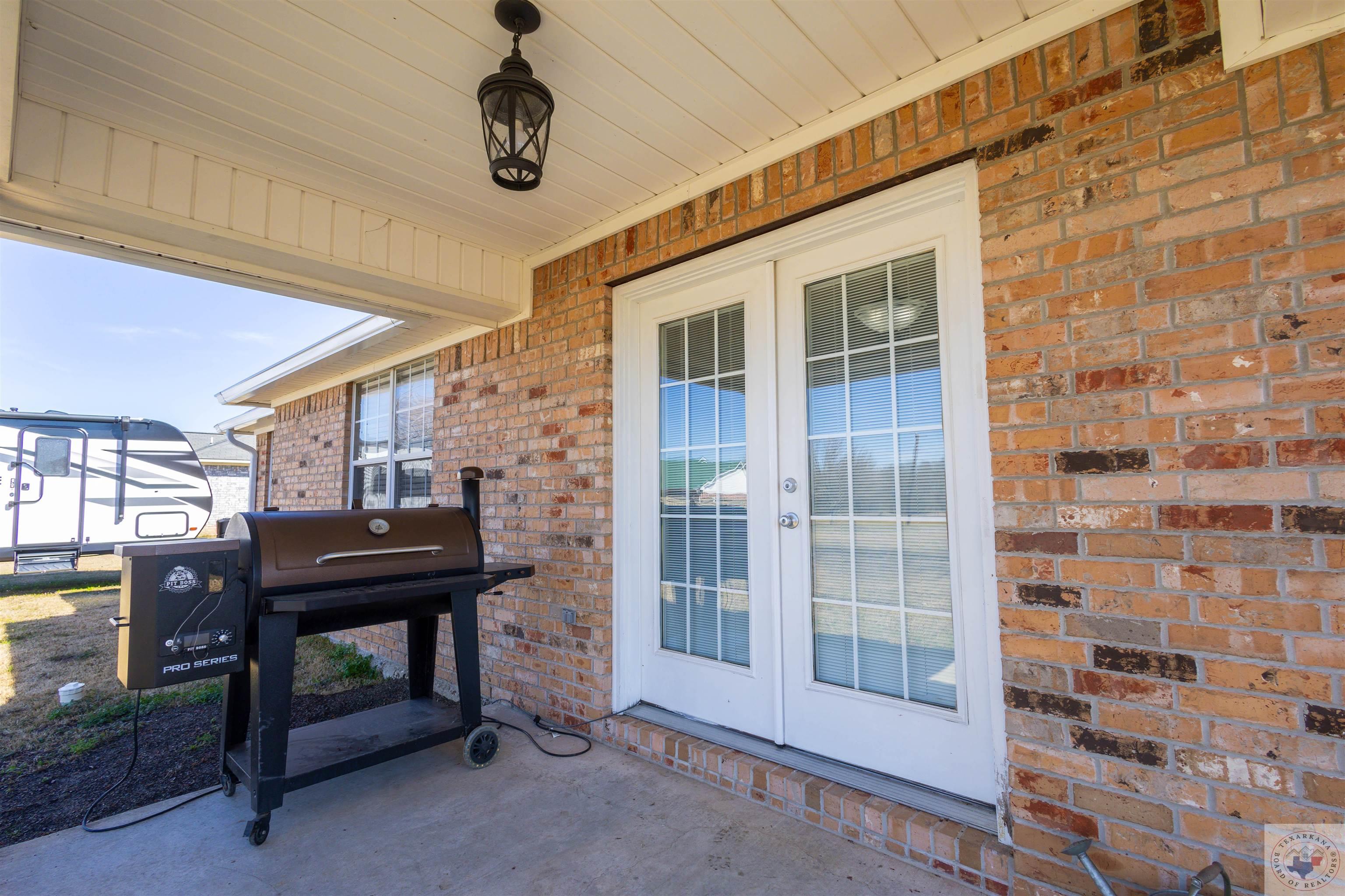 210 Bermuda Pl