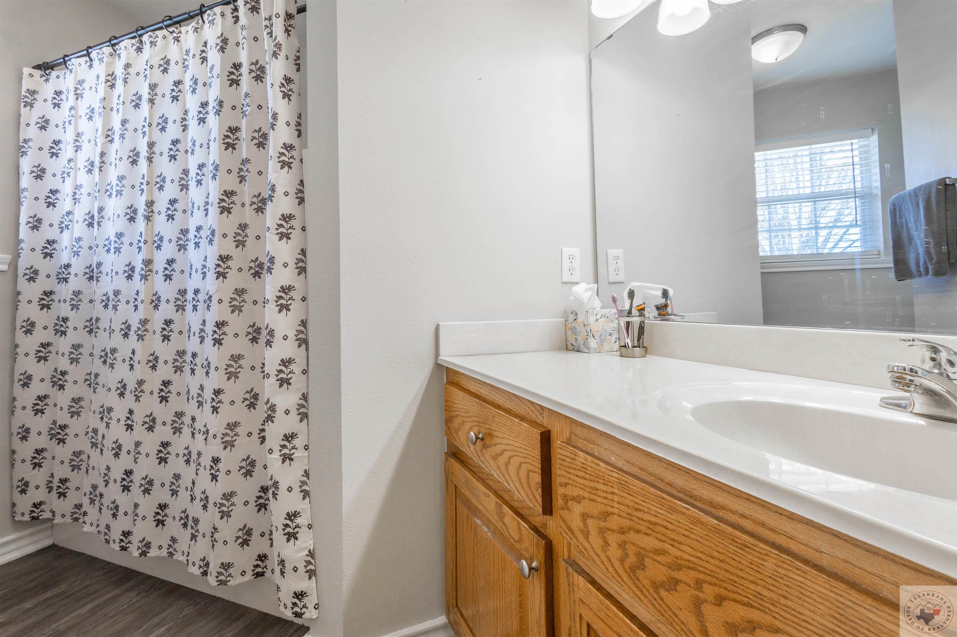 210 Bermuda Pl