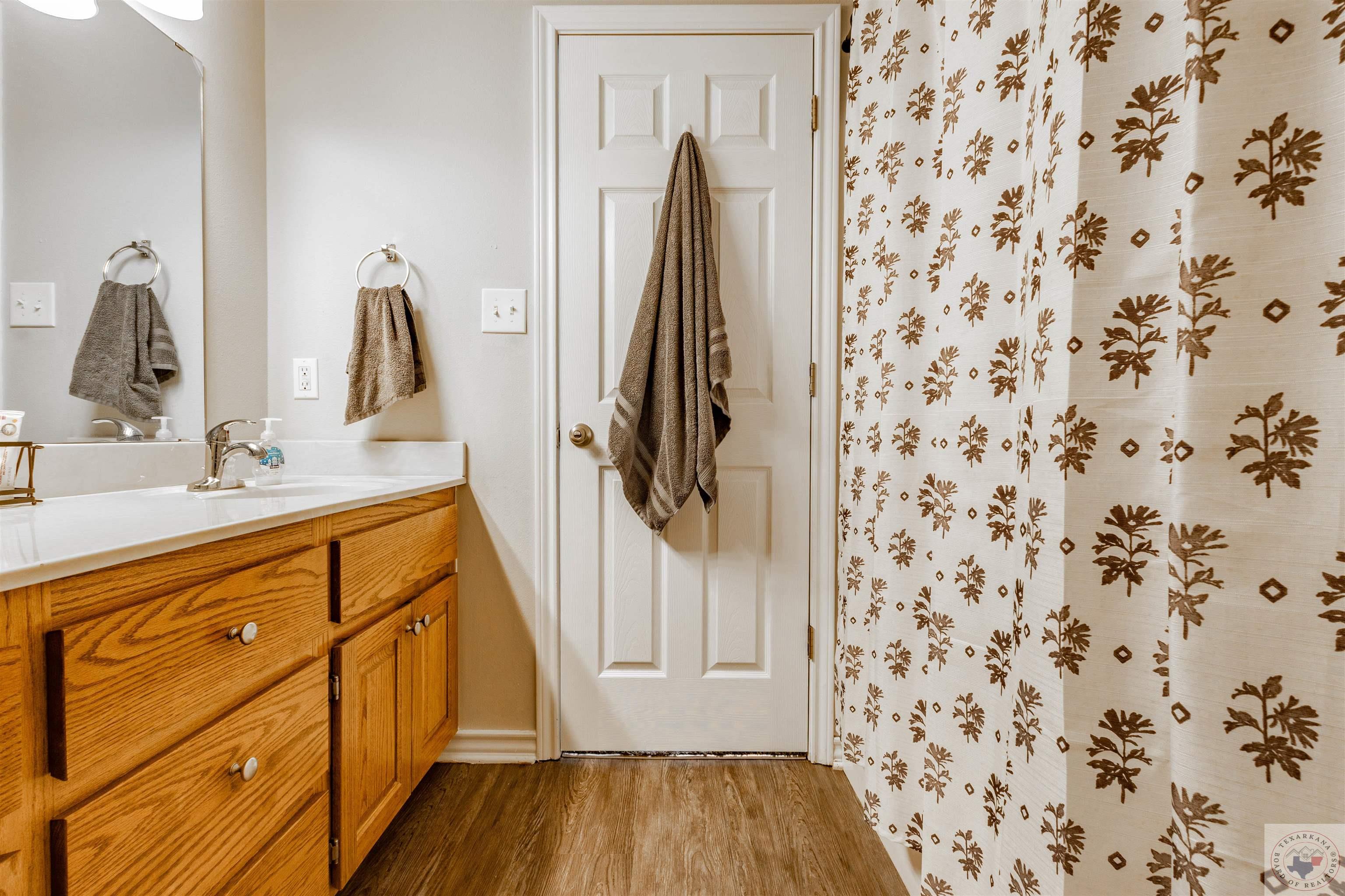 210 Bermuda Pl