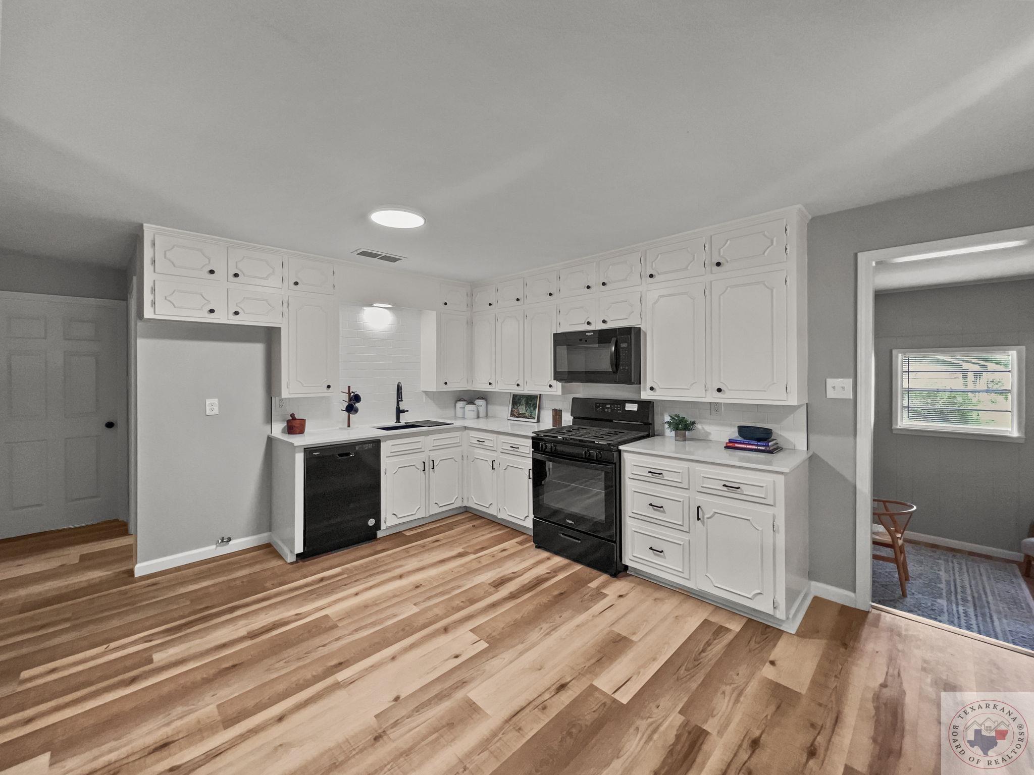 218 S Centre
