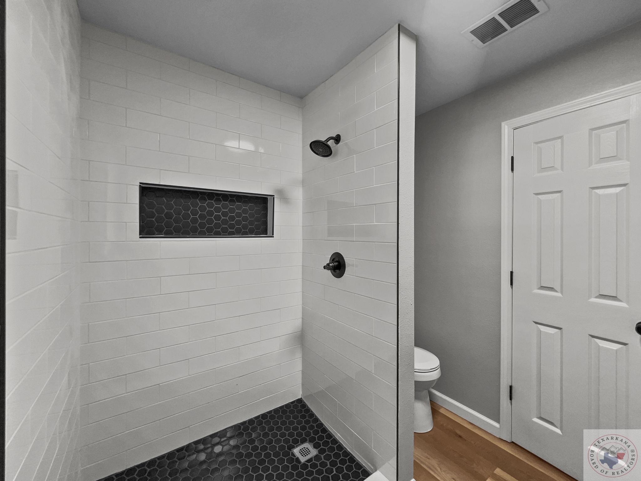 218 S Centre