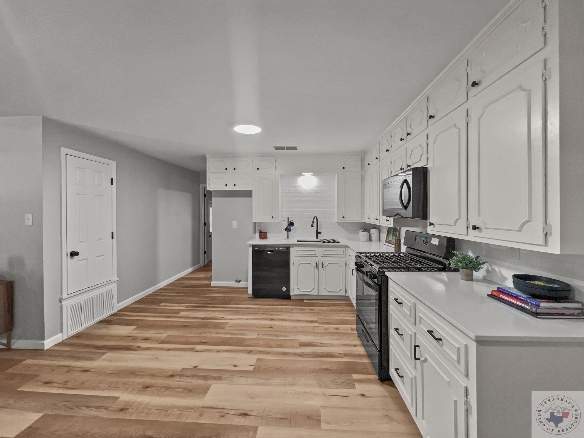 218 S Centre