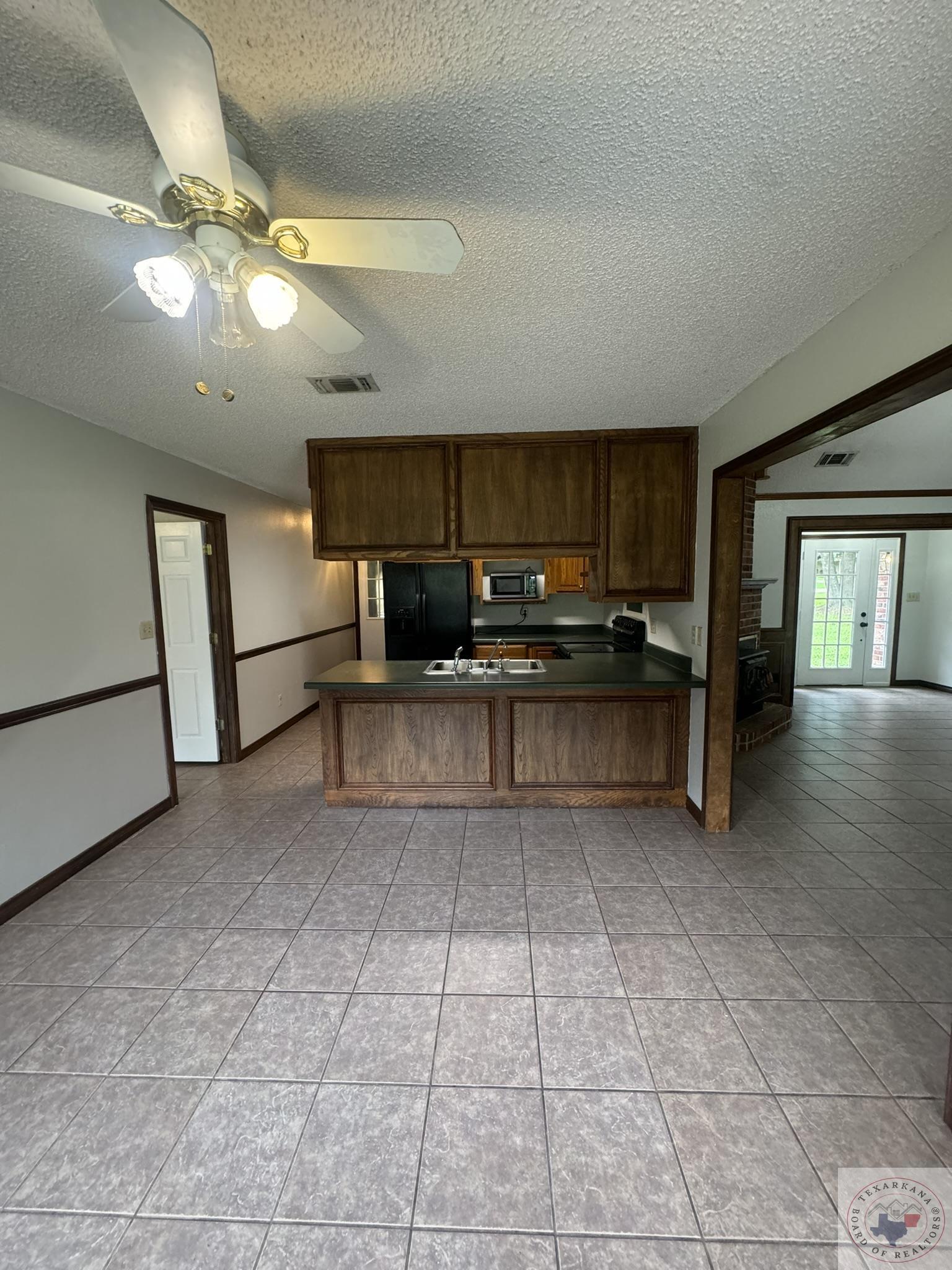 4603 Dove Hollow