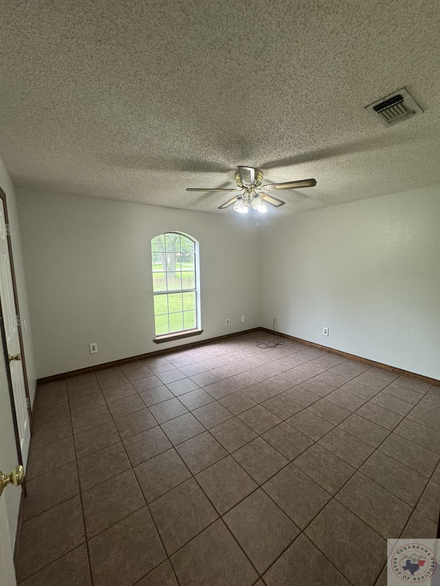 4603 Dove Hollow