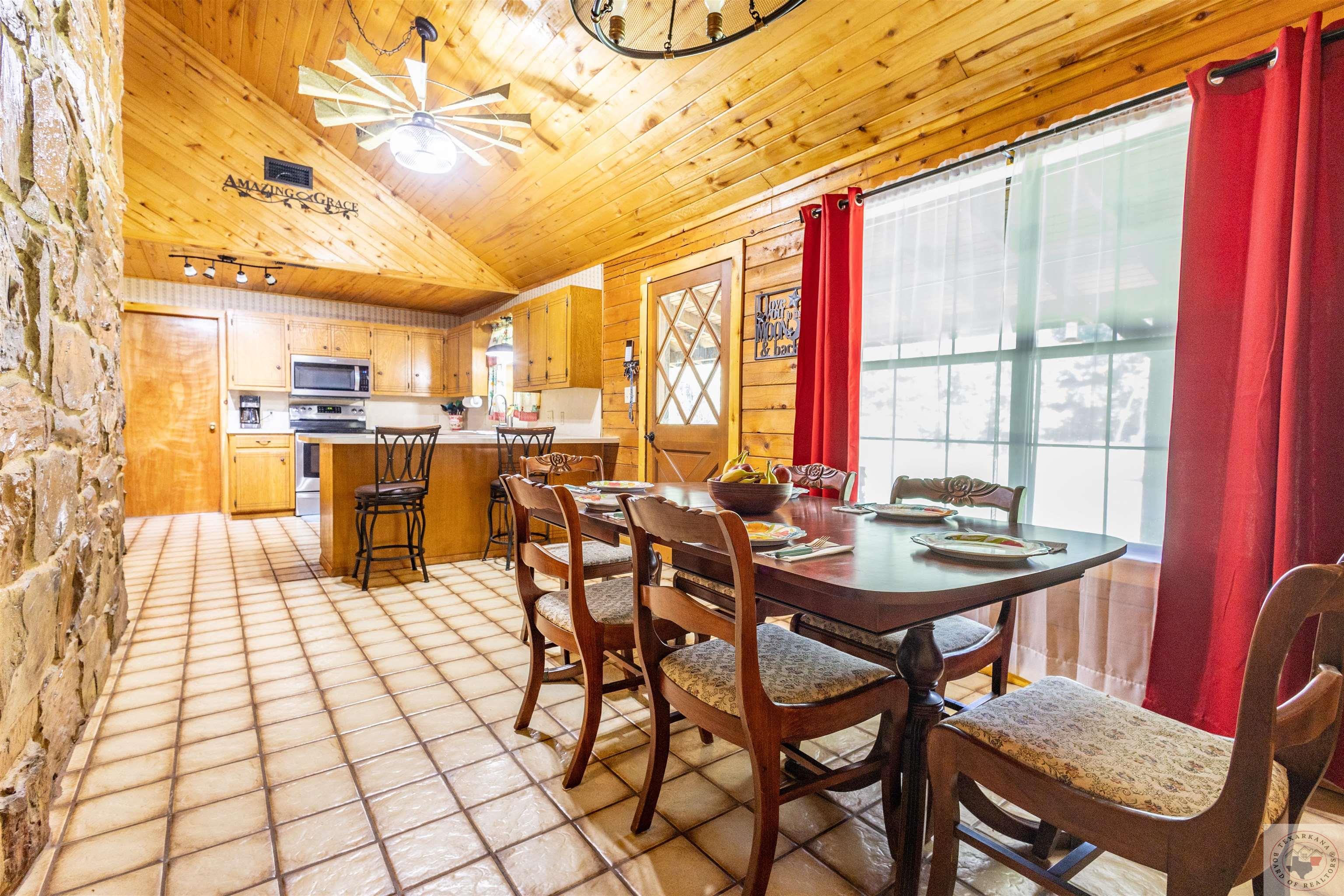 2348 N US Hwy 259