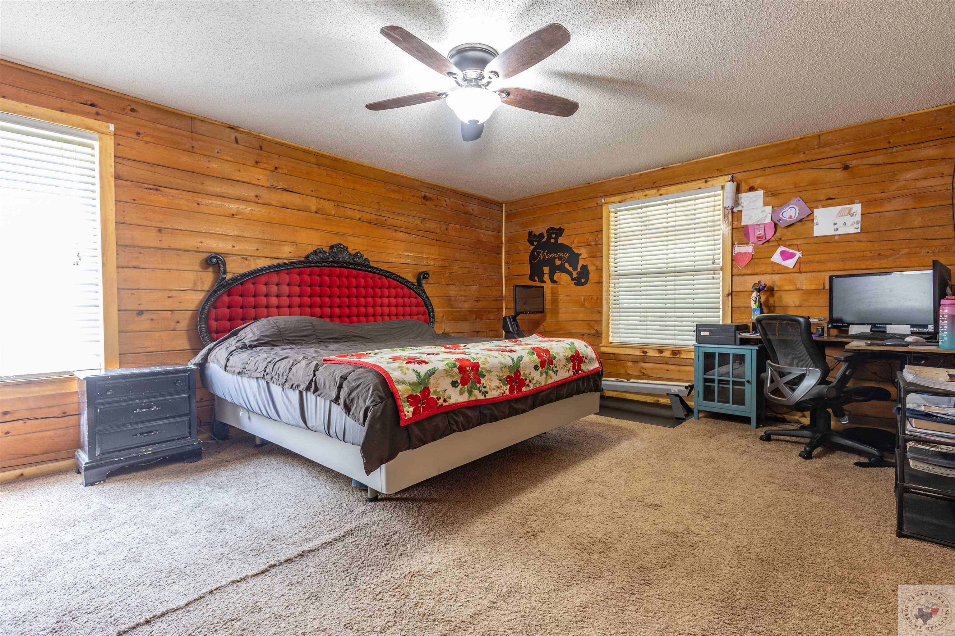 2348 N US Hwy 259
