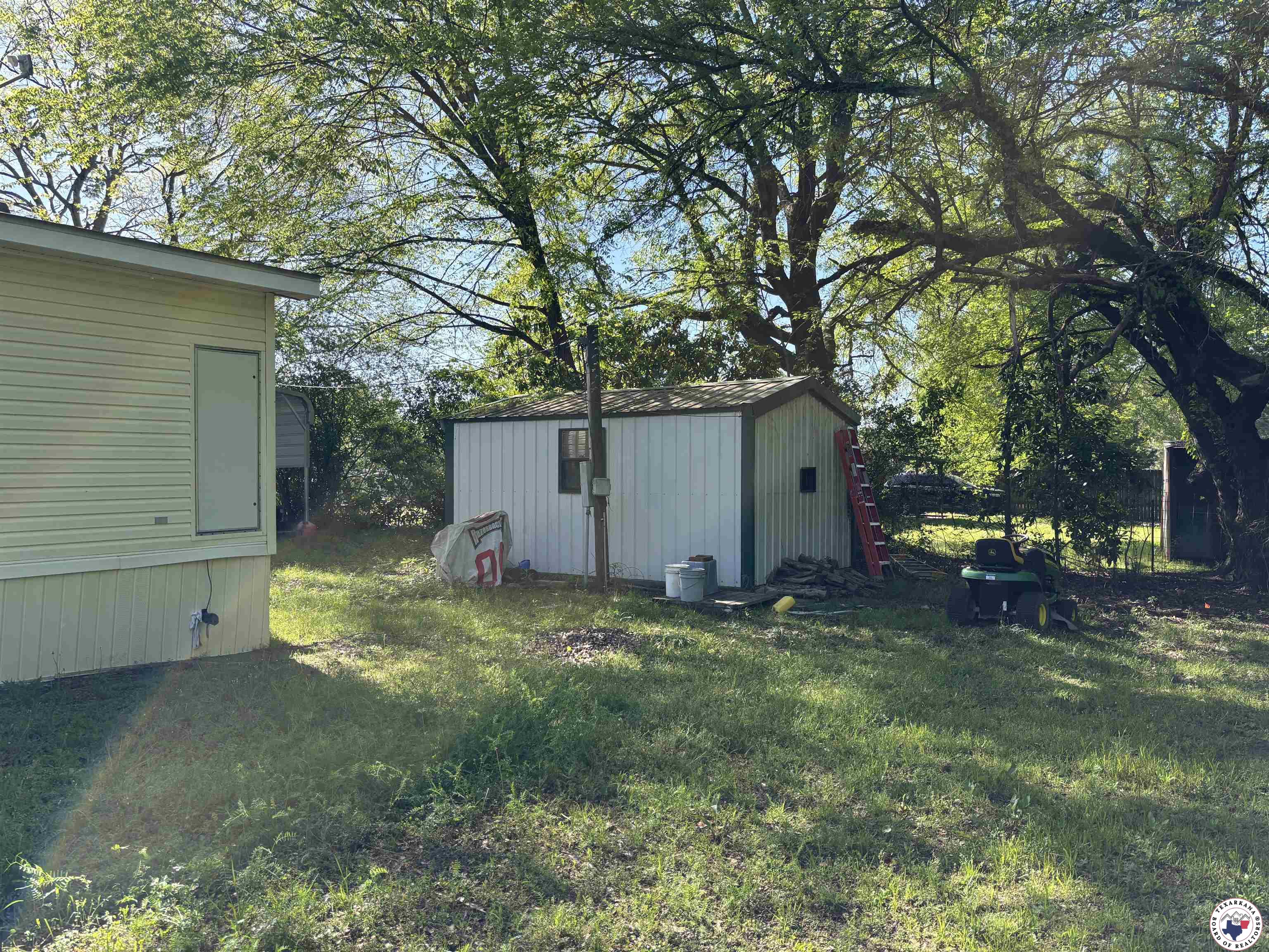 406 Red River South