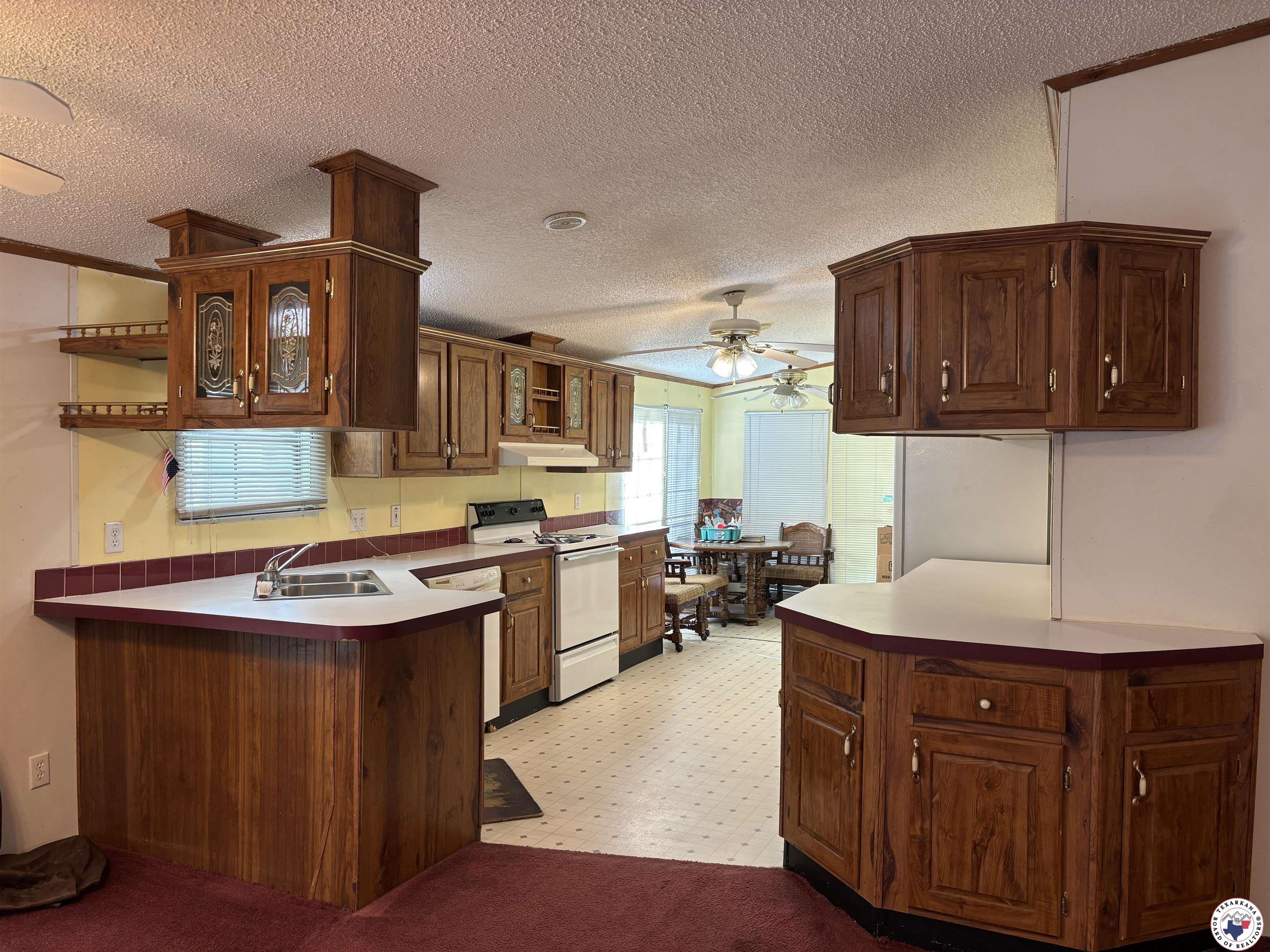 406 Red River South