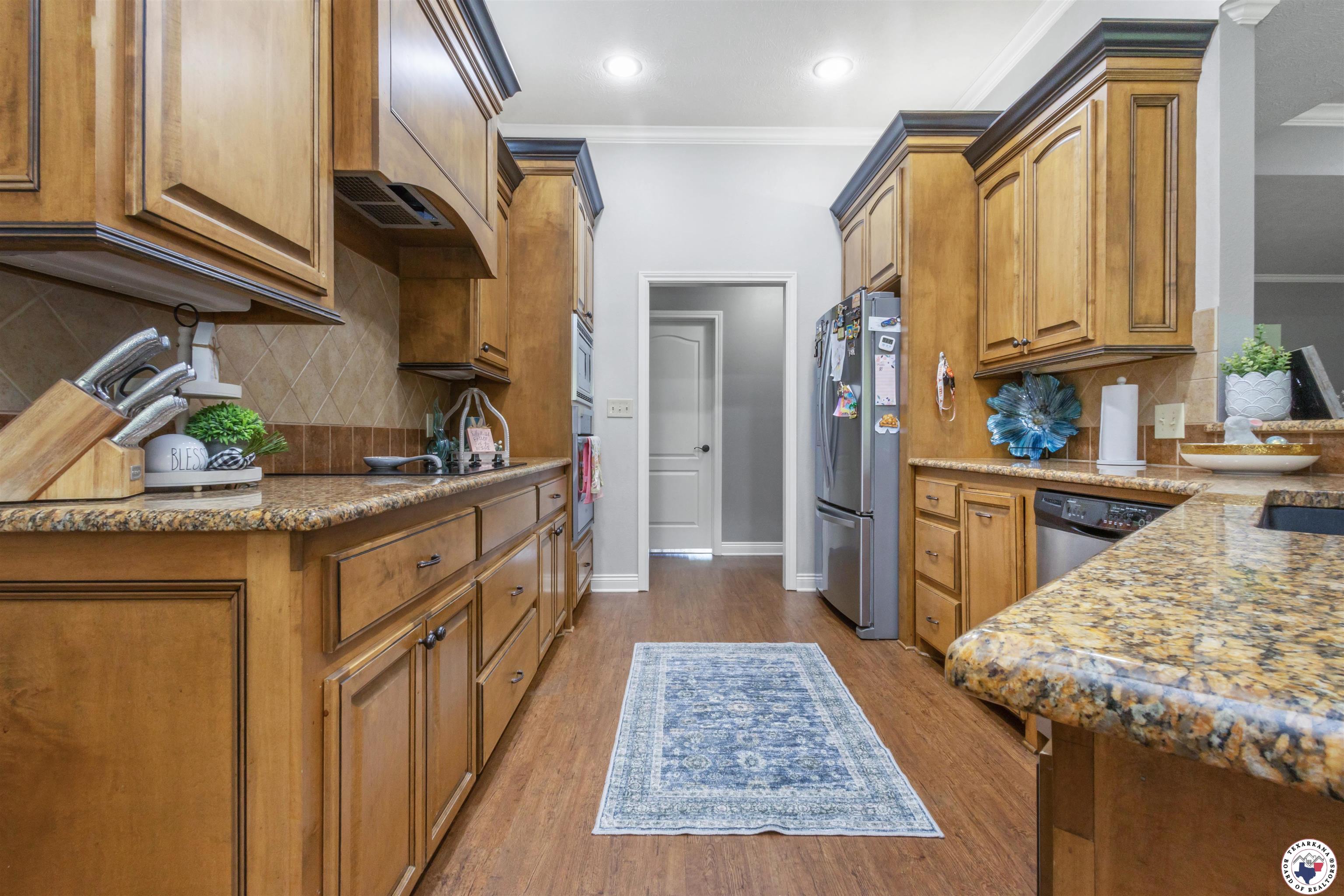 10 Weatherby Dr