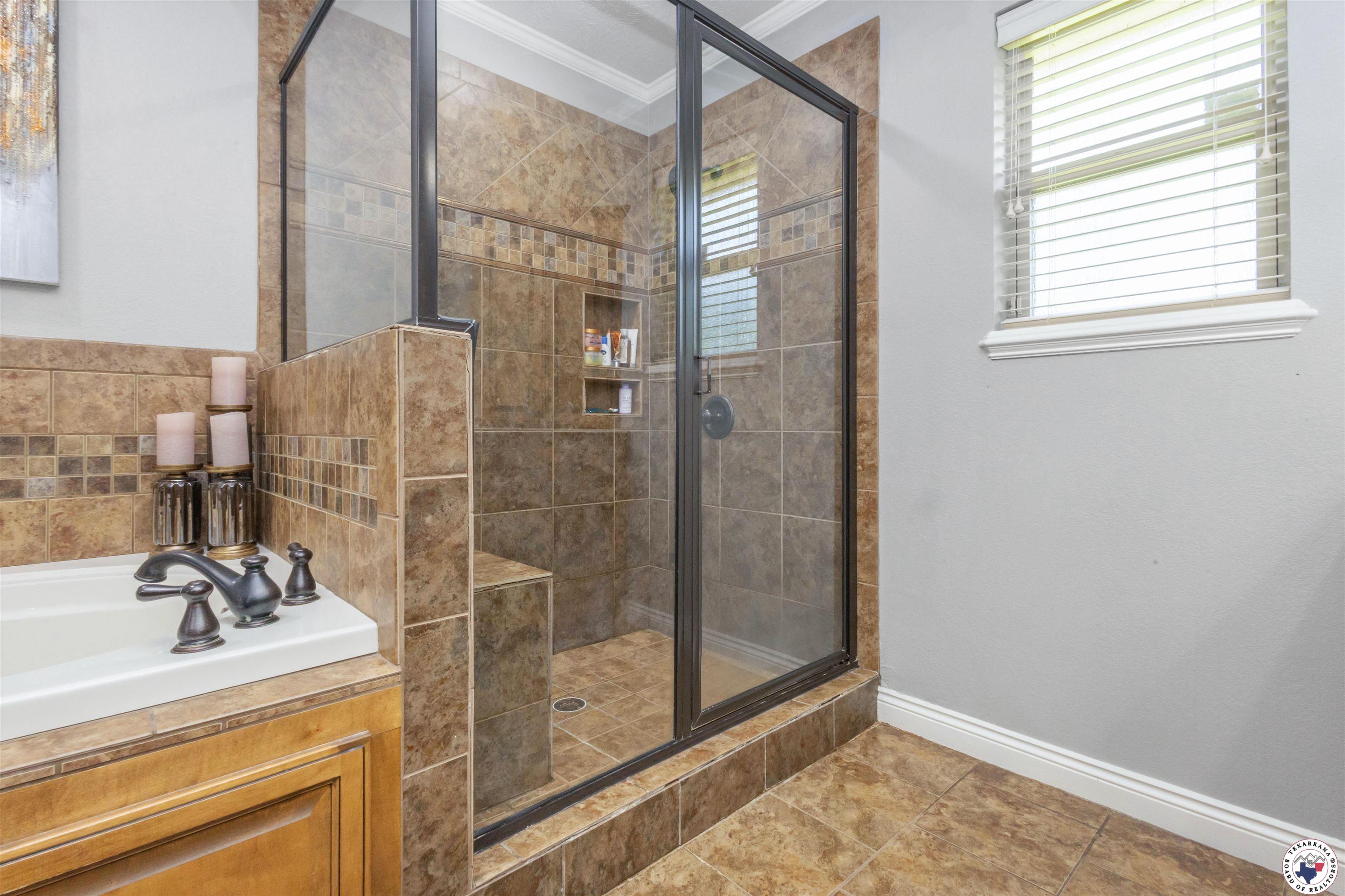 10 Weatherby Dr