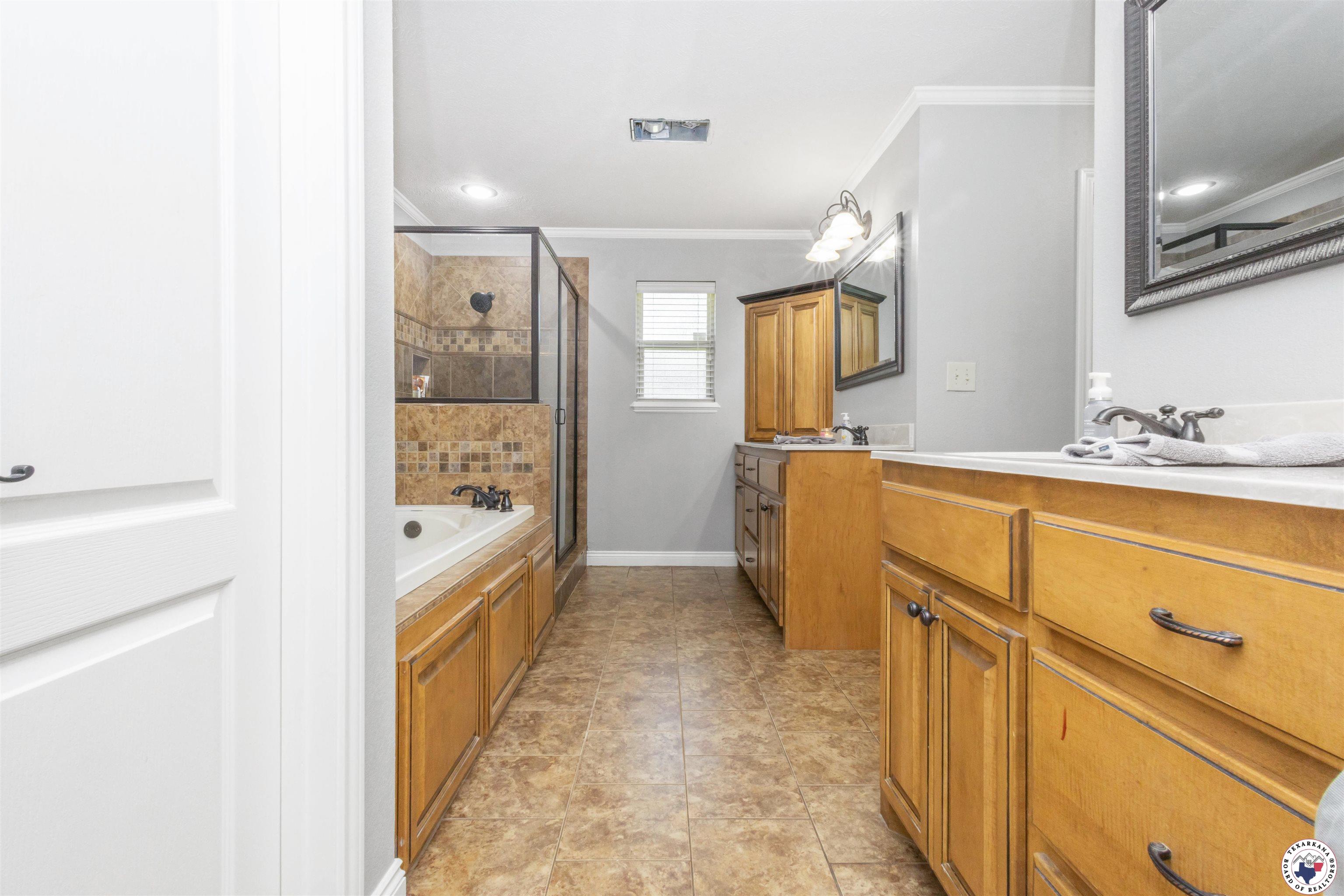 10 Weatherby Dr