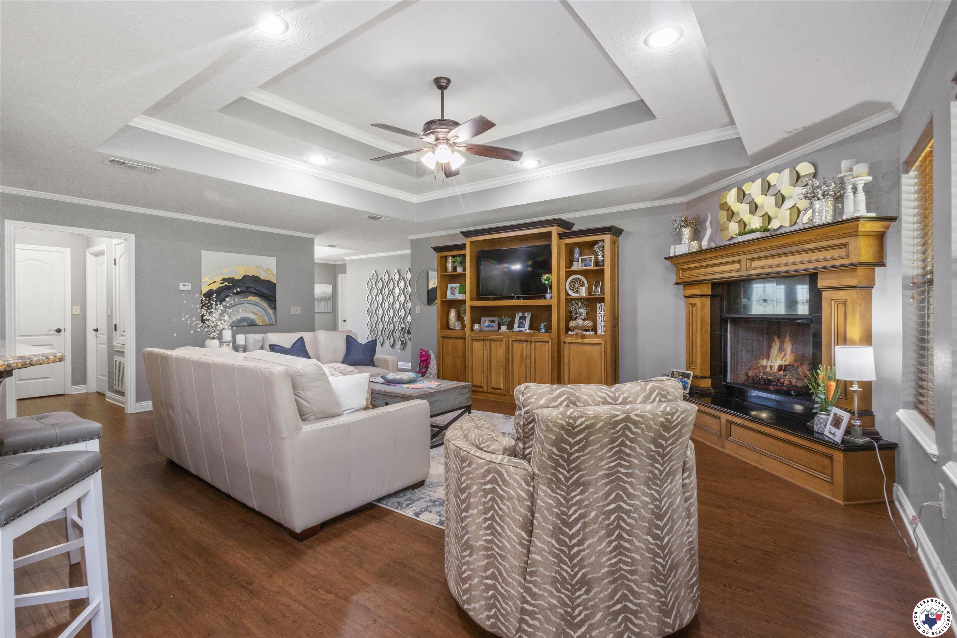 10 Weatherby Dr