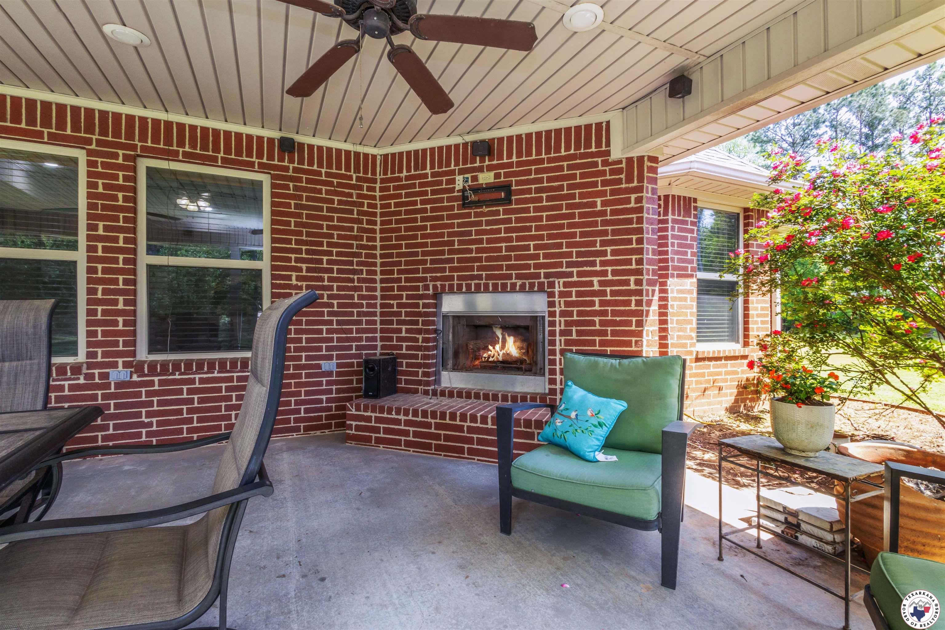 10 Weatherby Dr