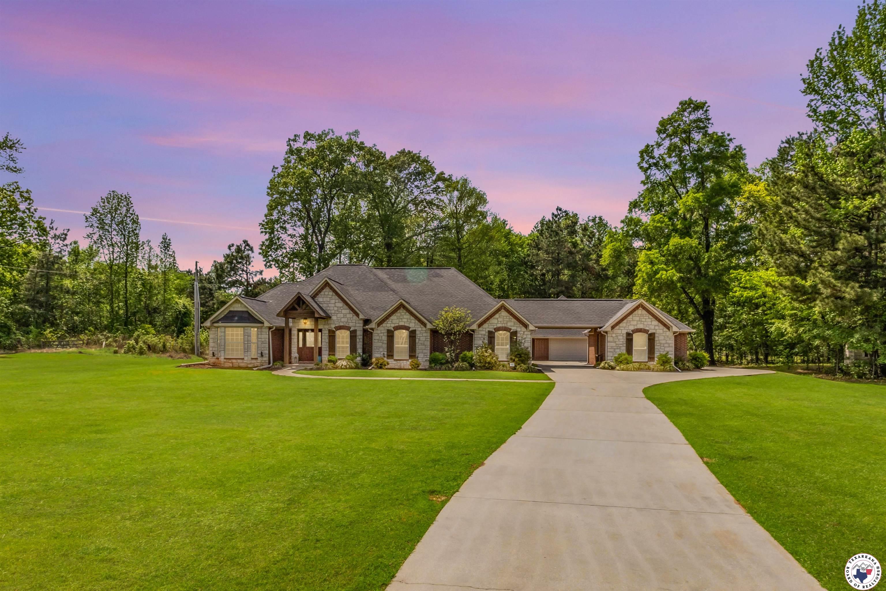 10 Weatherby Dr